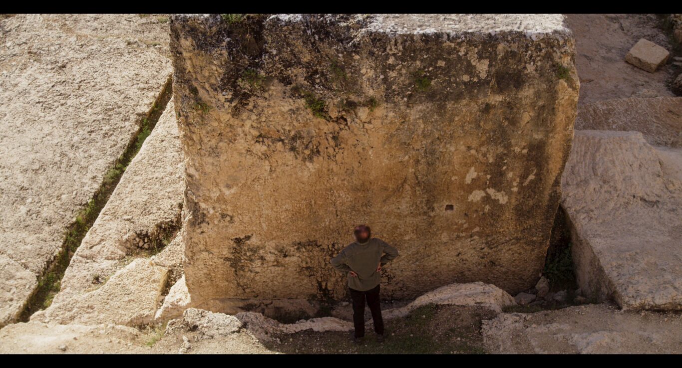 arc_still_1